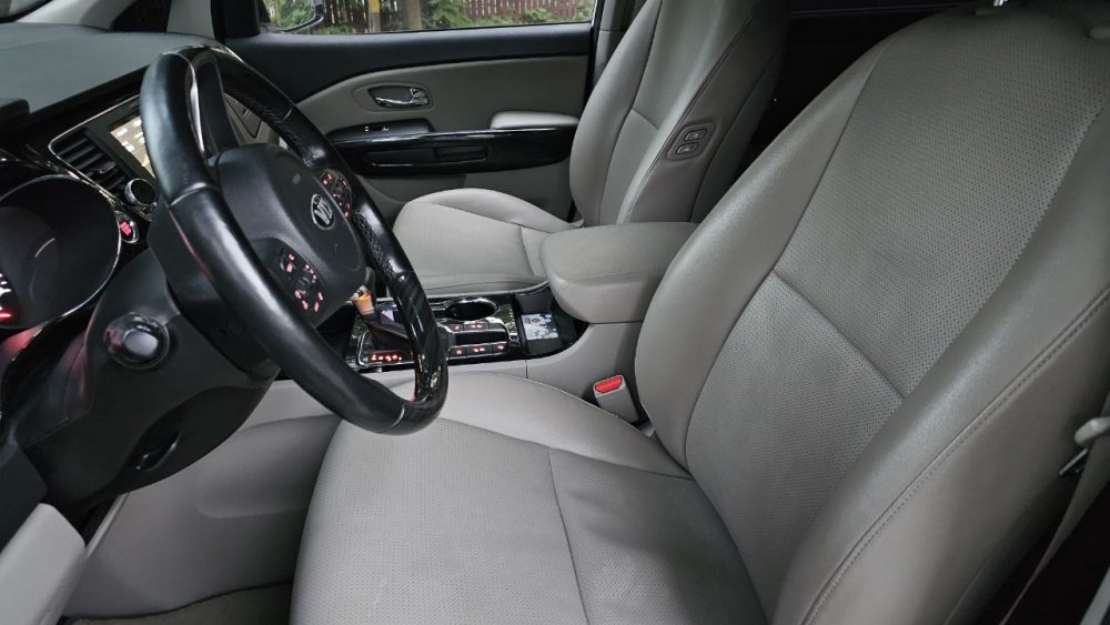 KIA Carnival 1426